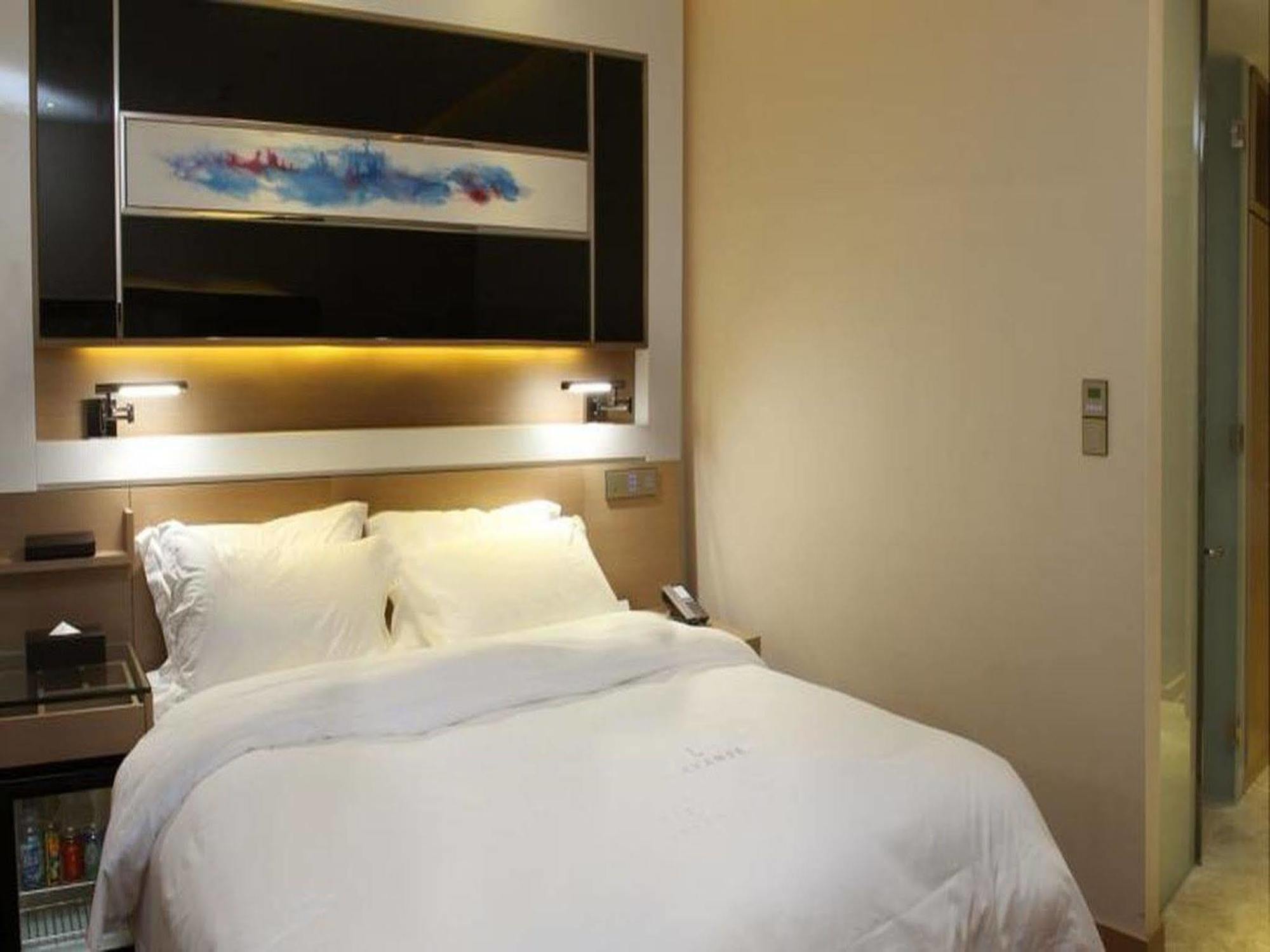 Lavande Hotel Zhuhai Gongbei Port Of Entry Zewnętrze zdjęcie